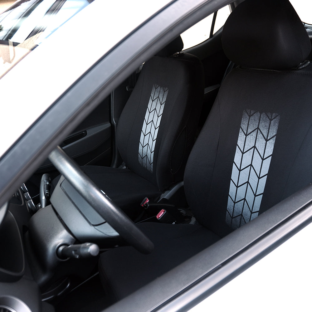Huse scaune auto negre - detaliu material si cusaturi